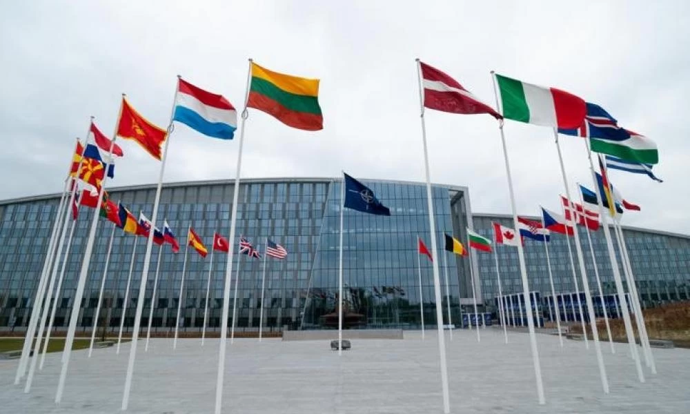 Κορονοϊός -"Εν κρυπτώ" η Έκτακτη Σύνοδος του ΝΑΤΟ